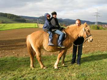 Reiten auf dem Bauernhof