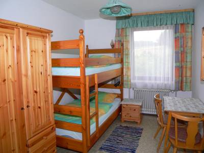 ferienwohnung-bayerwald-familienurlaub-kinder-schlafzimmer