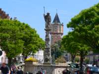 straubing-sehenswertes-ausflugsziele-stadtplatz-saeule-statue-turm-150